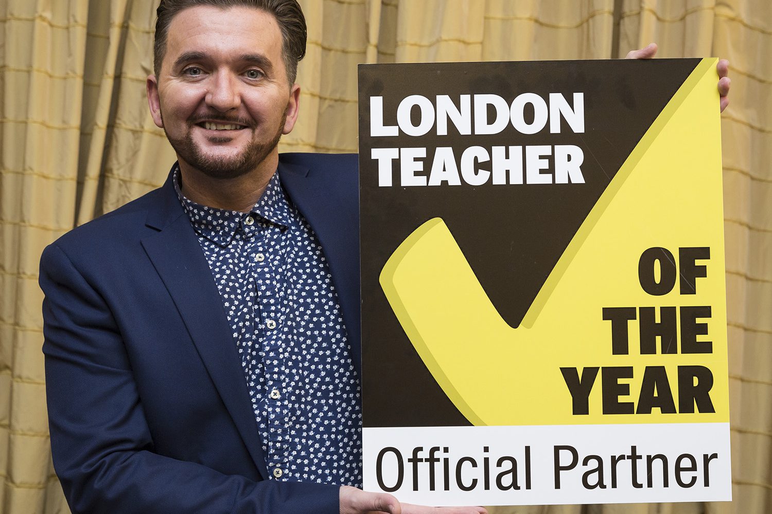 Palace visit for teacher award winner thanks to Principals by CH&Co.